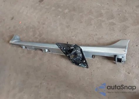 2020 Honda Civic Touring z USA, uszkodzony, nr VIN 19XFC1F93LE210536